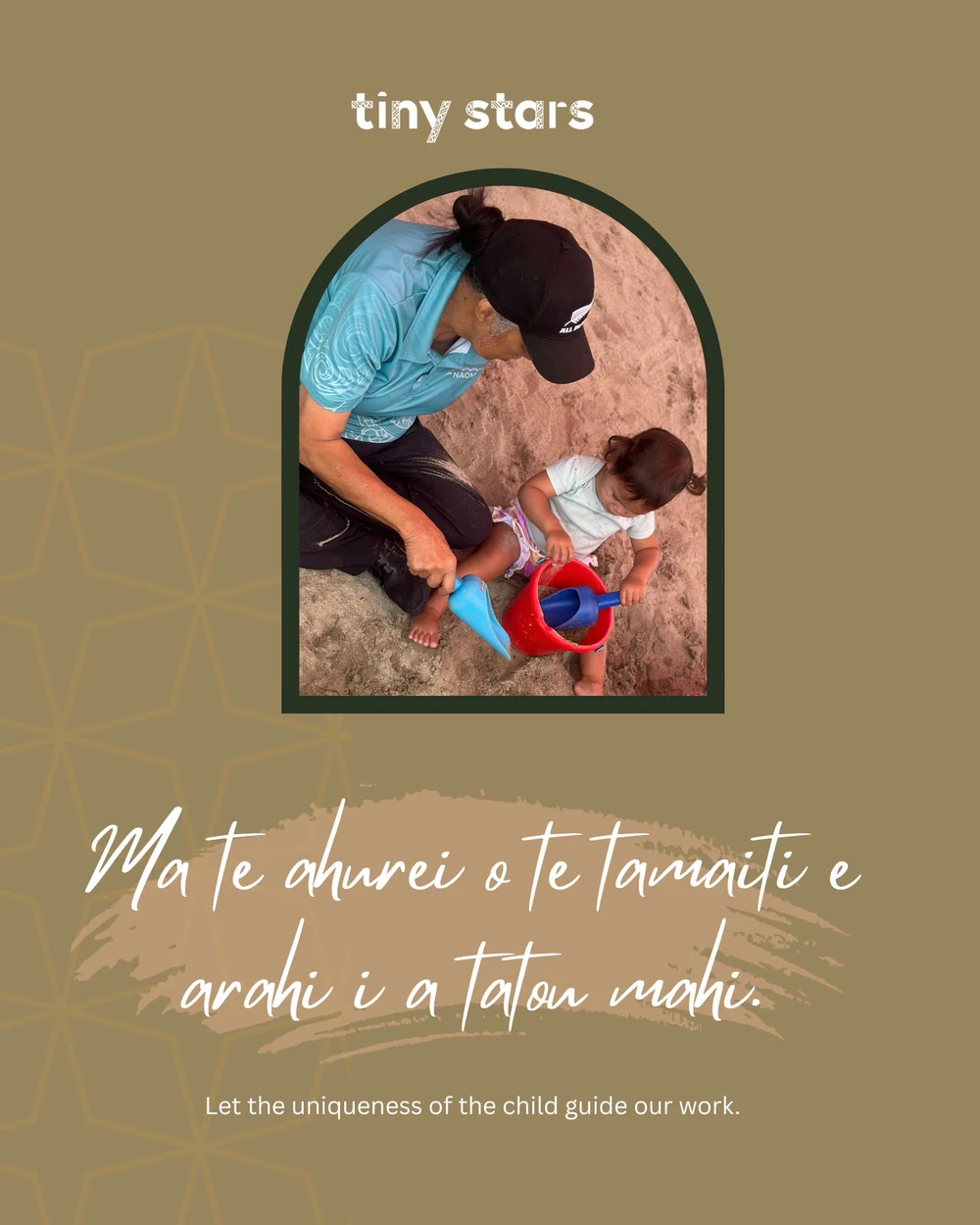 Tiny Stars artwork showing a puapi‘i and tamaiti playing in the sand, with a whakataukī about each tamaiti’s uniqueness